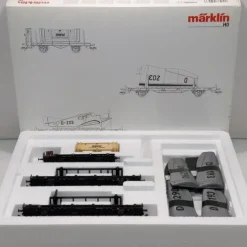 Trains*Marklin 45093 HO Scale Airport Transport Car Set - Model Train Junction: Quality Parts and Art Supplies