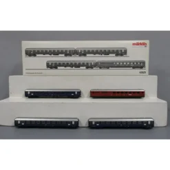 Trains*Marklin 43929 HO Scale Deutsche Bahn Type Bum 234 Passenger Car - Model Train Junction: Quality Parts and Art Supplies