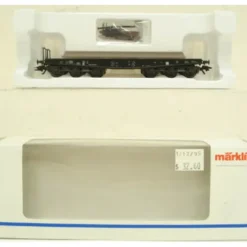Trains*Marklin 4867 HO Scale Flatcar with Stakes - Model Train Junction: Quality Parts and Art Supplies