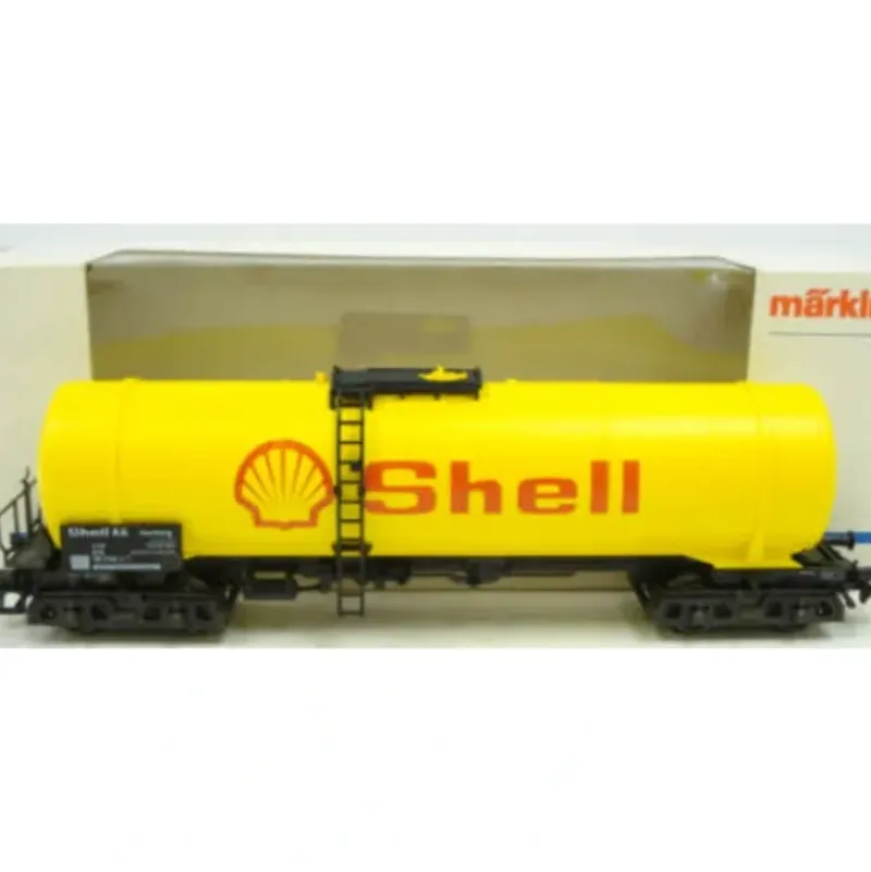 Trains*Marklin 4756 HO Shell Tank Car w/Brakeman's Platform - Model Train Junction: Quality Parts and Art Supplies