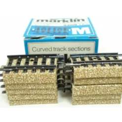 Trains*Marklin 5205 Ten Curved Track Sections - Model Train Junction: Quality Parts and Art Supplies