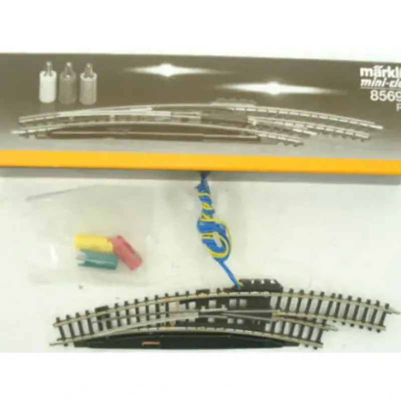 Trains*Marklin 8569 Z 7-11/16" 30 Electric Right Curved Switch Turnout - Model Train Junction: Quality Parts and Art Supplies