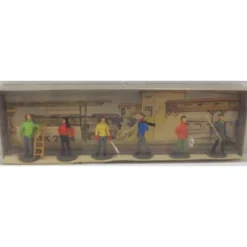 Trains*Merten 2138 HO Winter Sports Passengers Figures (Set of 6) - Model Train Junction: Quality Parts and Art Supplies