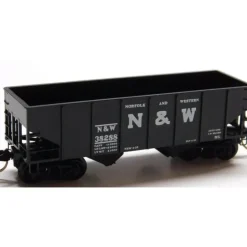 Trains*Micro-Trains 05600040 N NW 33' Rib Side Twin Bay Hopper #38288 - No Load LN/Box - Model Train Junction: Quality Parts and Art Supplies