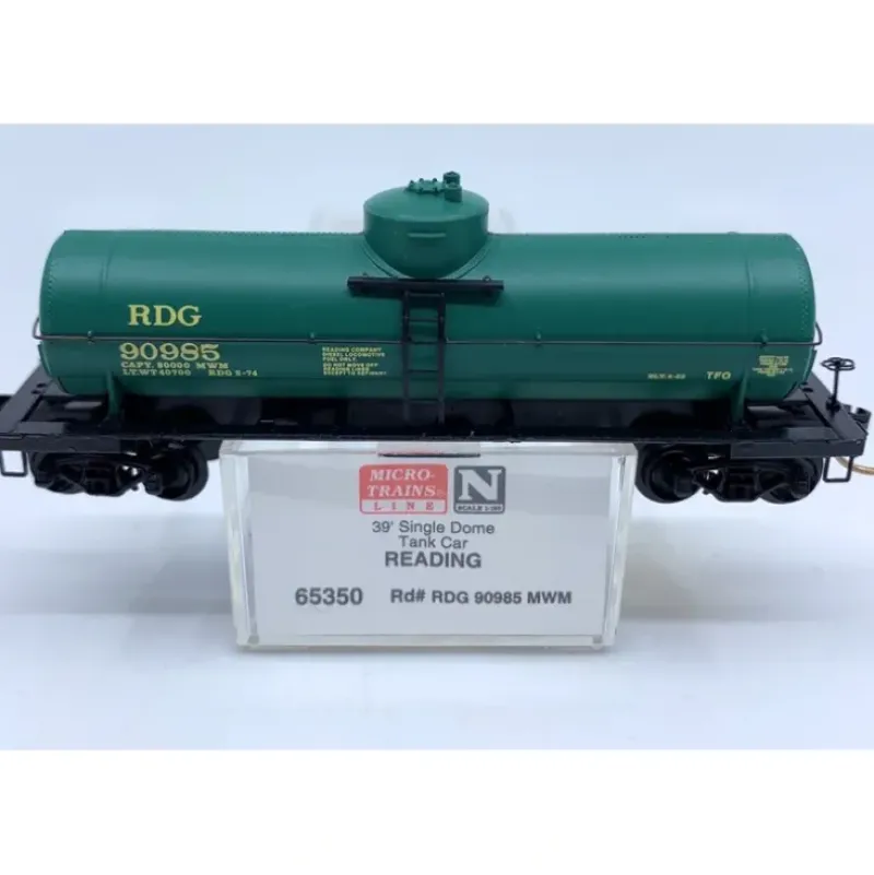 Trains*Micro-Trains 06500350 N Reading 39' Single Dome Tank Car #90985 - Model Train Junction: Quality Parts and Art Supplies