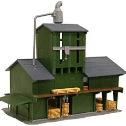 Trains*Model Power 674 HO Scale Built-up Lumber Yard - Model Train Junction: Quality Parts and Art Supplies