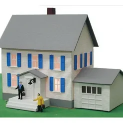 Trains*Model Power 584 HO Sinatra's House Lighted Built Up - Model Train Junction: Quality Parts and Art Supplies