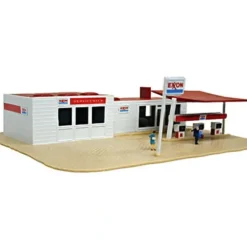 Trains*Model Power 2586 N Scale Exxon Gas Company Built Up Lighted W/2 Figures - Model Train Junction: Quality Parts and Art Supplies