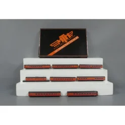 Trains*MTH 80-60007 HO Scale Southern Pacific Lines Passenger Car Set (Set of 8) - Model Train Junction: Quality Parts and Art Supplies