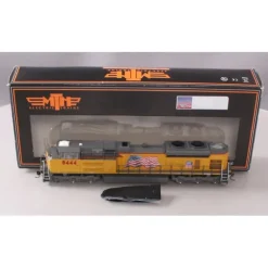 Trains*MTH 80-2023-1 HO Union Pacific SD70ACe Diesel Locomotive w/P-S 3.0 #8444 - Model Train Junction: Quality Parts and Art Supplies