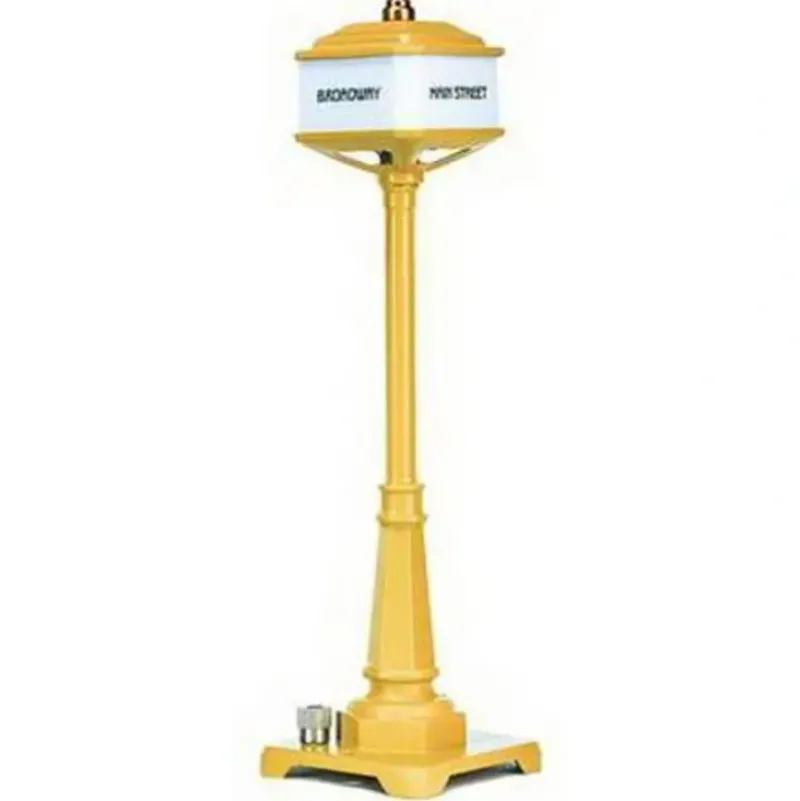 Trains*MTH 30-1097 O #57 Crea Die-Cast Corner Lamp Set (Pack of 2) - Model Train Junction: Quality Parts and Art Supplies
