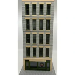 Trains*MTH 30-90237 O Gauge Frederick Ave 5-Story Hotel w/ Sign - Model Train Junction: Quality Parts and Art Supplies