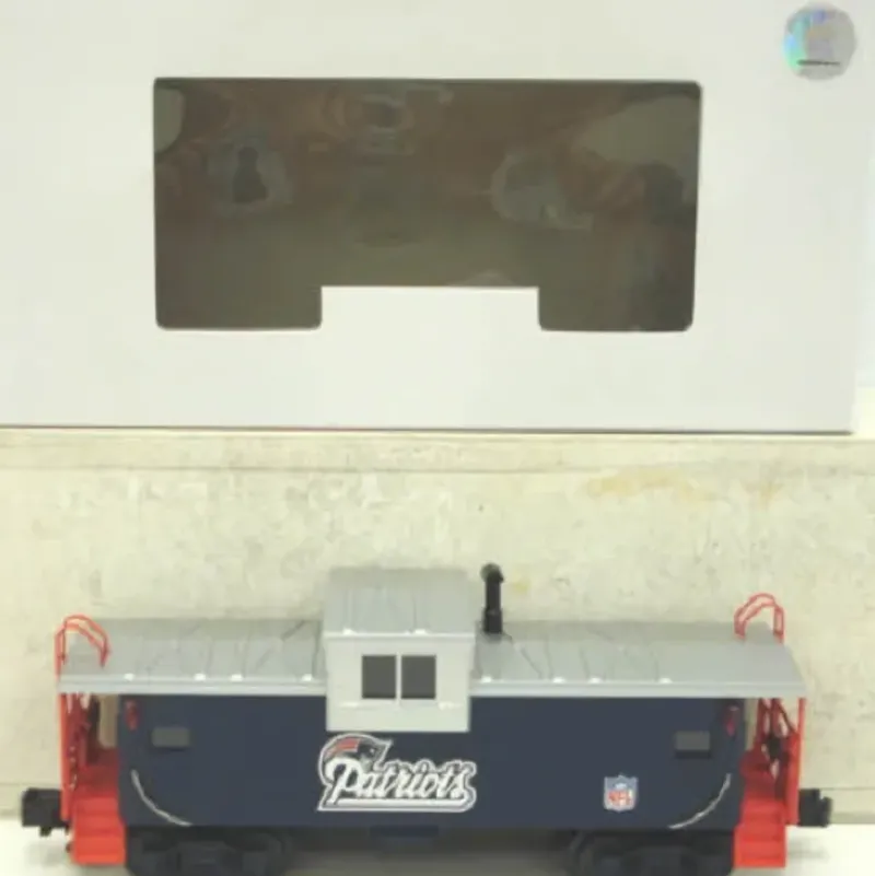 Trains*MTH 30-4128C NFL New England Patriots Caboose - Model Train Junction: Quality Parts and Art Supplies
