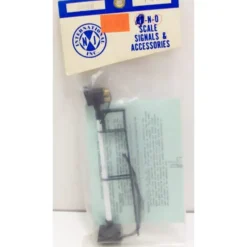 Trains*NJ International 3050 HO/N And O Scale Signal 3-Light Hooded Target 12-14 V - Model Train Junction: Quality Parts and Art Supplies