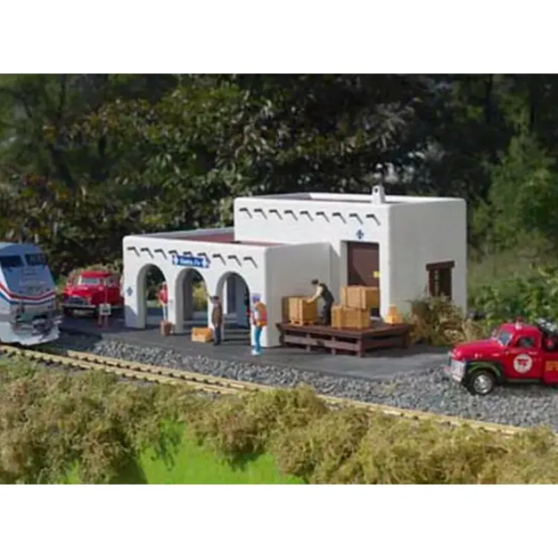 Trains*Piko 62105 G Santa Fe Station Building Kit - Model Train Junction: Quality Parts and Art Supplies
