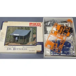 Trains*Piko 62104 G Scale Dr. Reynold's Country Home LN/Box - Model Train Junction: Quality Parts and Art Supplies