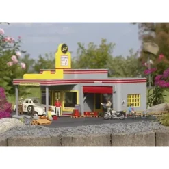 Trains*Piko 62071 G Scale JoJos Corner Store Bldg. Kit - Model Train Junction: Quality Parts and Art Supplies