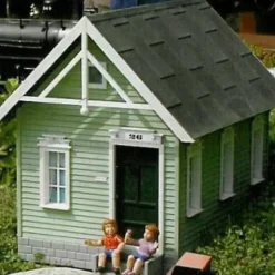 Trains*Piko 62238 G Scale R. Kings House Building Kit - Model Train Junction: Quality Parts and Art Supplies