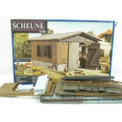 Trains*Pola 985 G Scale Barn Kit - Model Train Junction: Quality Parts and Art Supplies