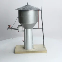 Trains*Pola 922 G Scale European Water Tower - Model Train Junction: Quality Parts and Art Supplies