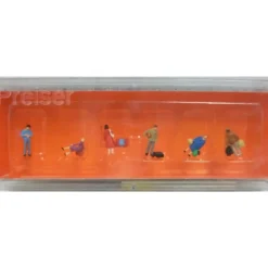Trains*Preiser 88518 Z Passengers Waiting Figures (Set of 6) - Model Train Junction: Quality Parts and Art Supplies