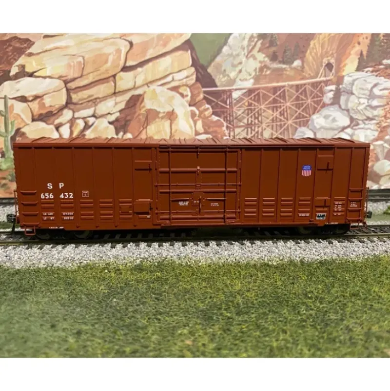 Rapido, HO Scales, 137008-1, B-100-40 Box Car, SP/UP Shield Repaint, #656293 - Model Train Junction: Quality Parts and Art Supplies Online