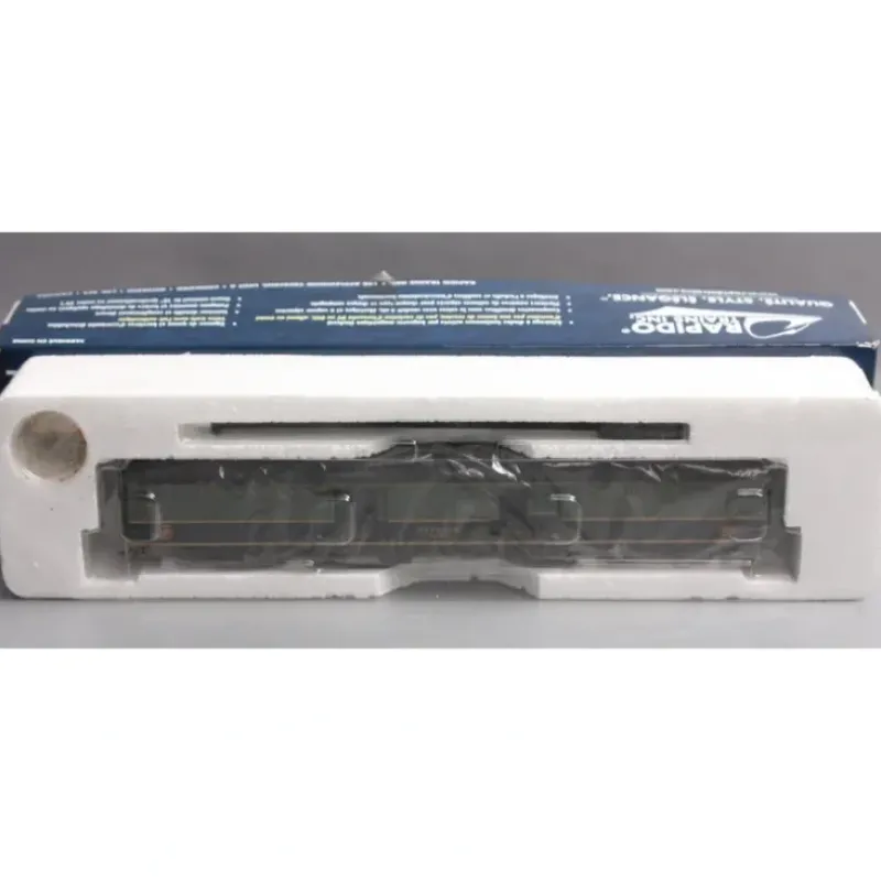 Trains*Rapido Trains 106014 HO Canadian National 73' 6" Smooth Side Baggage #9220 - Model Train Junction: Quality Parts and Art Supplies