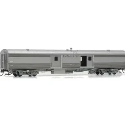 Trains*Rapido Trains 106262 HO Chicago, Burlington & Quincy Baggage Express #999 - Model Train Junction: Quality Parts and Art Supplies