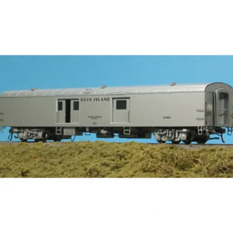 Trains*Rapido Trains 106164 HO Rock Island 73' 6" Smooth Side Baggage-Express #4375 - Model Train Junction: Quality Parts and Art Supplies