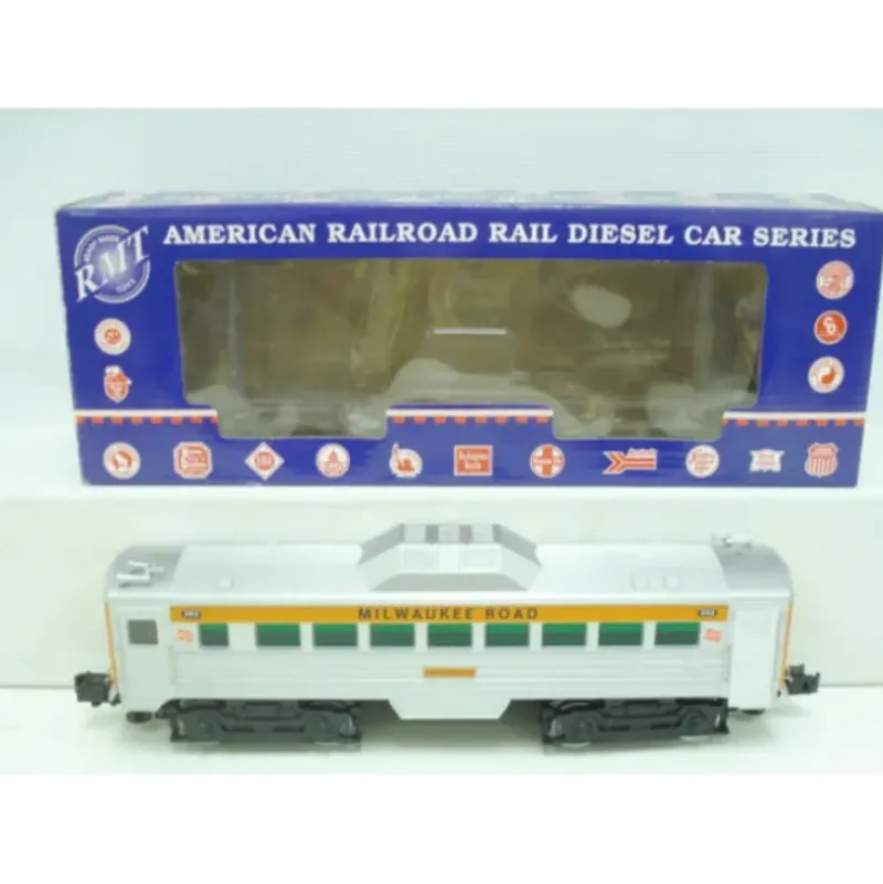 RMT 5161 Milwaukee Rd. BUDDY Powered Diesel Loco - Model Train Junction: Quality Parts and Art Supplies Clearance