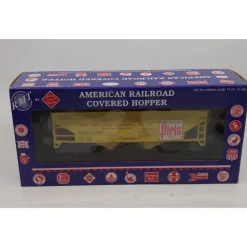 Trains*RMT 96388 O 2-Bay Cvd. Hopper Piels Beer/2pk - Model Train Junction: Quality Parts and Art Supplies