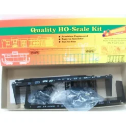 Roundhouse 13001 CP Rail 60' Bulkhead Flatcar Twinpack - Model Train Junction: Quality Parts and Art Supplies Best