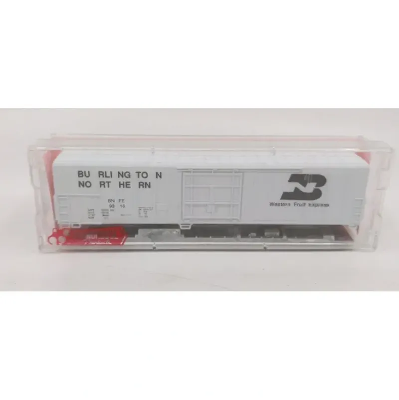 Roundhouse 8434 N Scale Burlington Northern Box Car Kit #9316 NIB - Model Train Junction: Quality Parts and Art Supplies Clearance