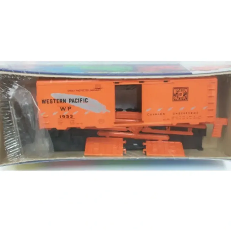 Roundhouse 1075 Western Pacific Boxcar Kit - Model Train Junction: Quality Parts and Art Supplies Hot