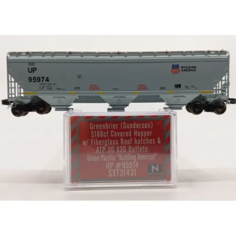 Scale Trains SXT31431 N Union Pacific Gunderson 5188 Covered Hopper Car #95974 LN/Box - Model Train Junction: Quality Parts and Art Supplies New