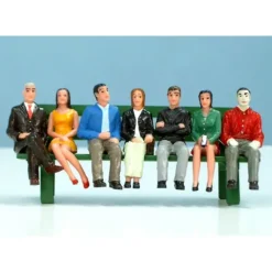 USA Trains R311 O Passenger Car Sitting Figures Set #2 (Set of 7) - Model Train Junction: Quality Parts and Art Supplies Online