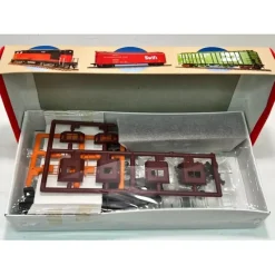 Walthers 932-4352 HO SP Bay Window Caboose #1714 Kit - Model Train Junction: Quality Parts and Art Supplies Best