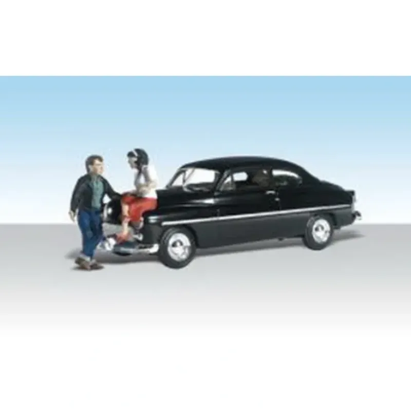Woodland Scenics AS5530 HO AutoScenes Spoonin'-N-Croonin' - Model Train Junction: Quality Parts and Art Supplies Sale